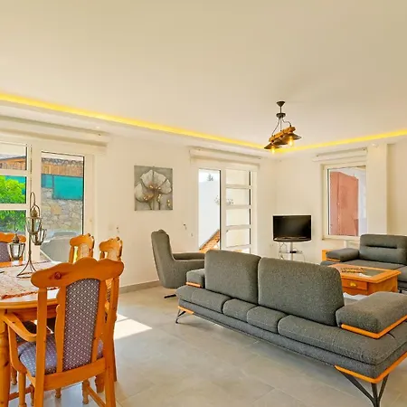 Villa Kismet